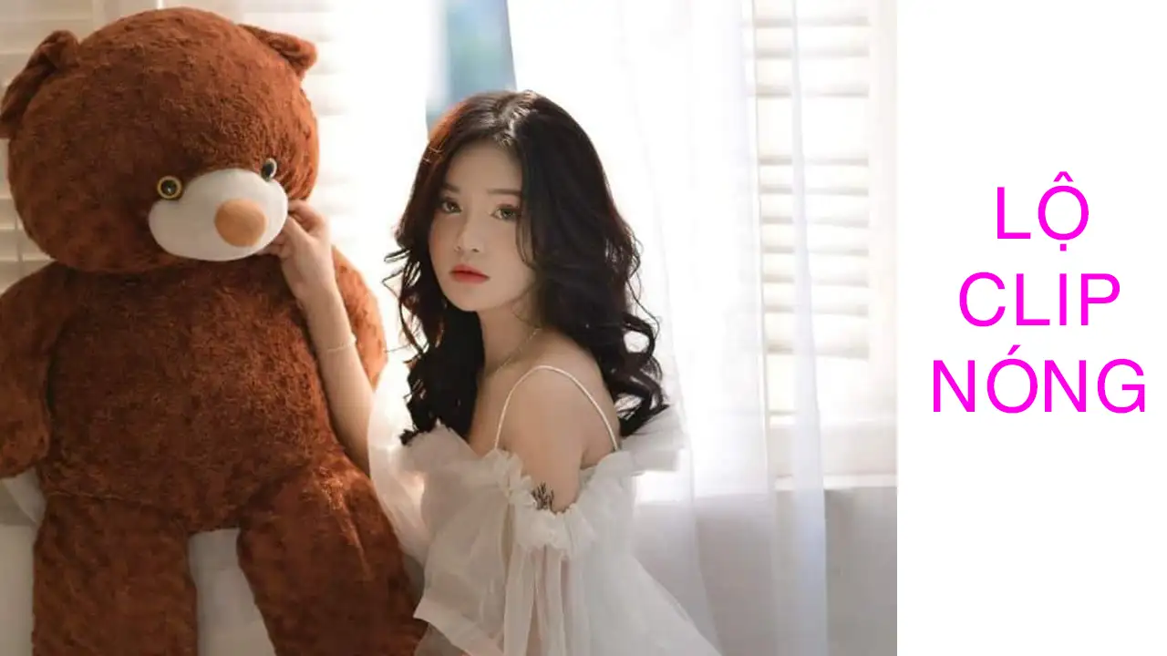 Lộ video sex Thu Ngô Chịch bạn trai lần đầu sung sướng